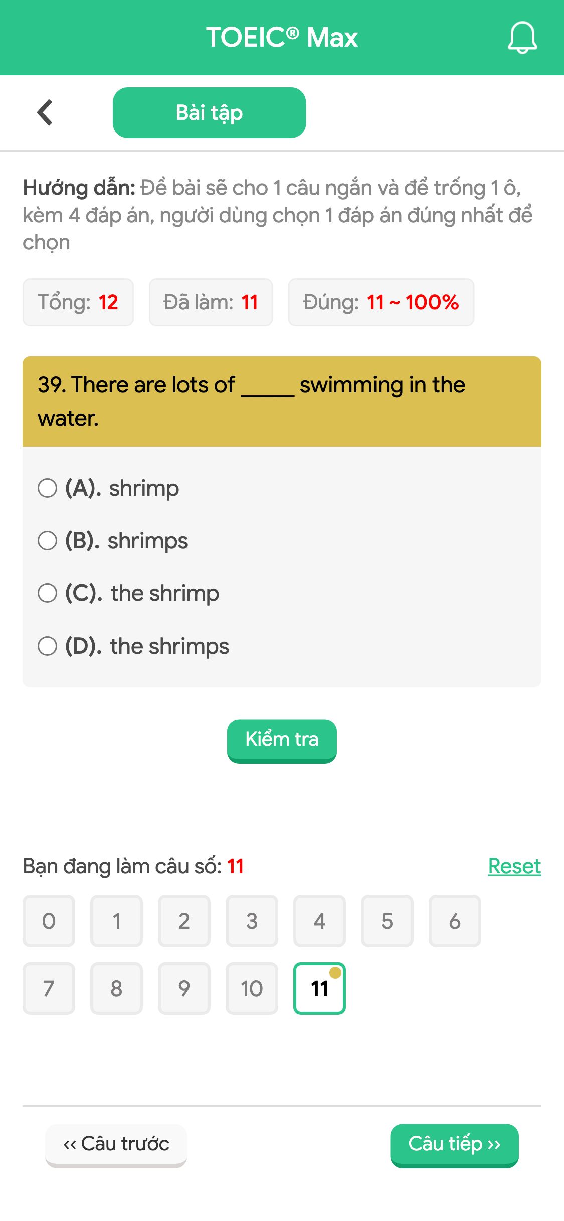 39. There are lots of _____ swimming in the water.